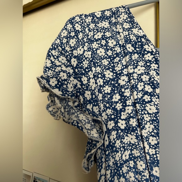 SHEIN floral dress - Picture 4 of 5